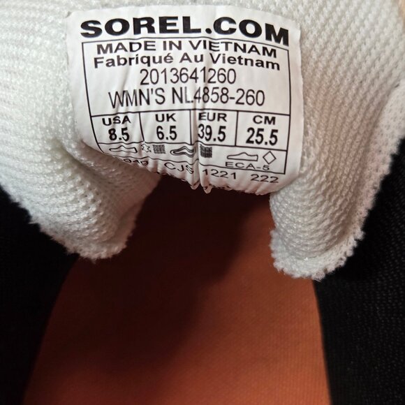 Sorel "Ona" Low Sneaker, NWOB, never worn - Picture 8 of 8